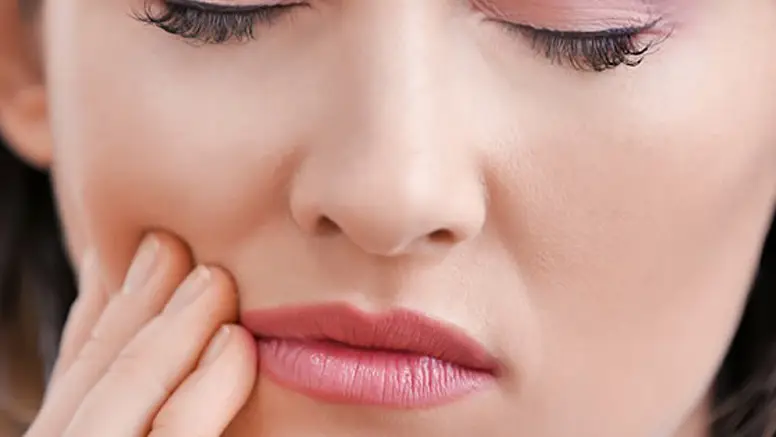 İmplant Acıtır mı? İmplant Tedavisi Ağrılı mı?